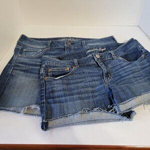 American Eagle Frayed Denim Midi Shorts Low Rise Stretch Size 14 - Lot of 2